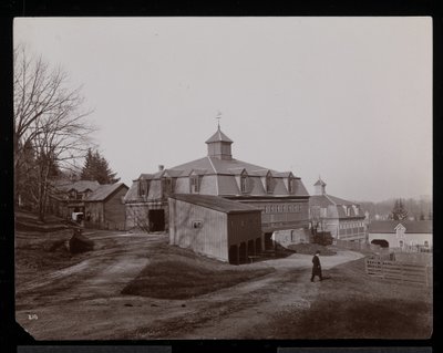 De stallen van het Edwin Gould landgoed in Rhinecliffe of Rhinebeck, 1893-94 door Byron Company